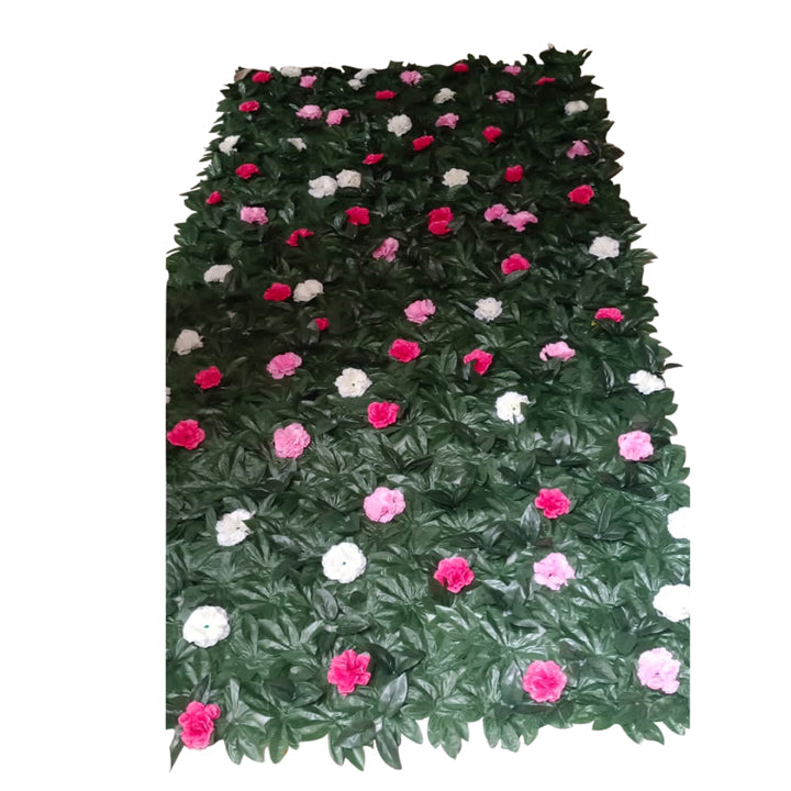 GREEN LEAF WALL WITH CARNITION MIX FLOWERS