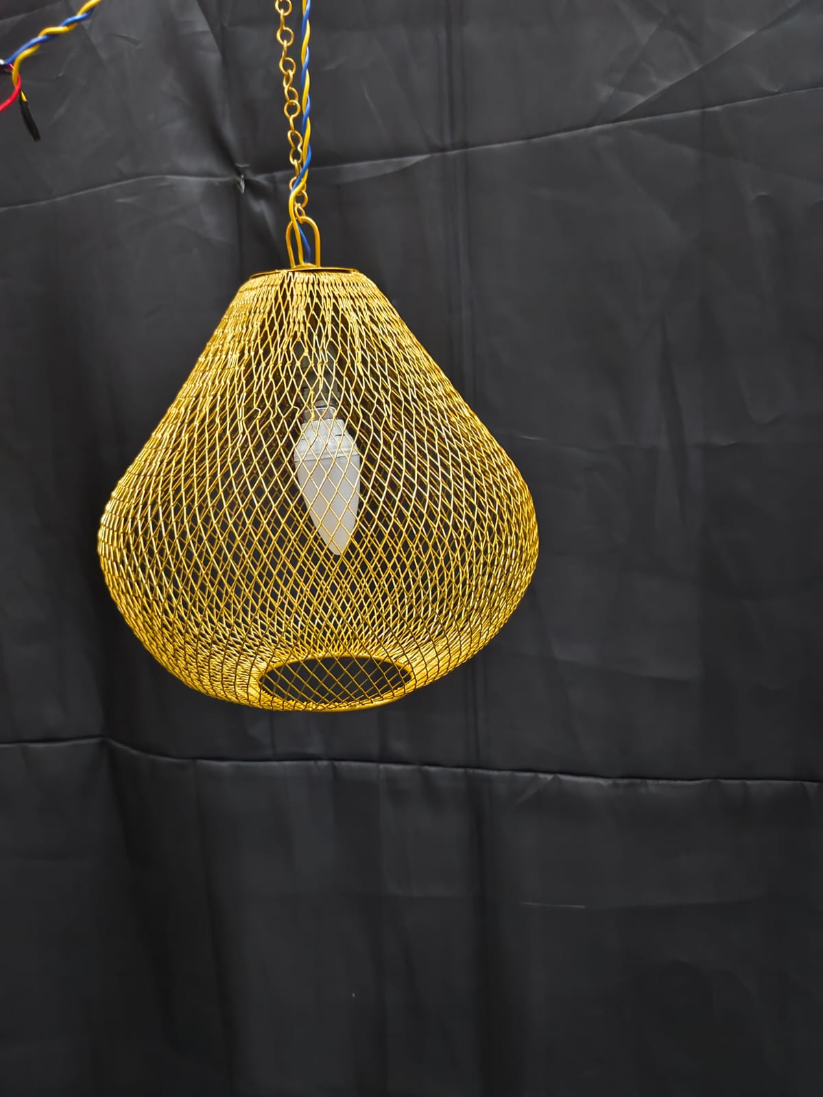 SINGLE LIGHT MD HANGING LAMP