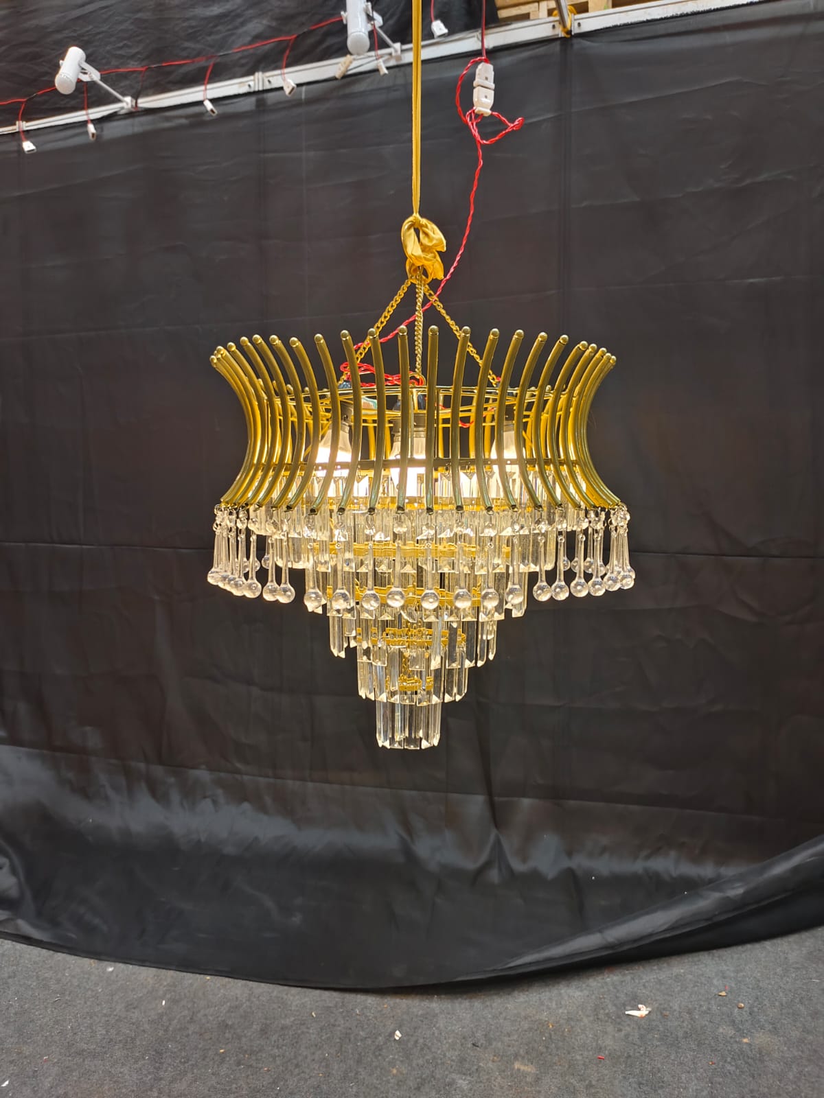 PATRI AND LATTU PENDEL CHANDELIER