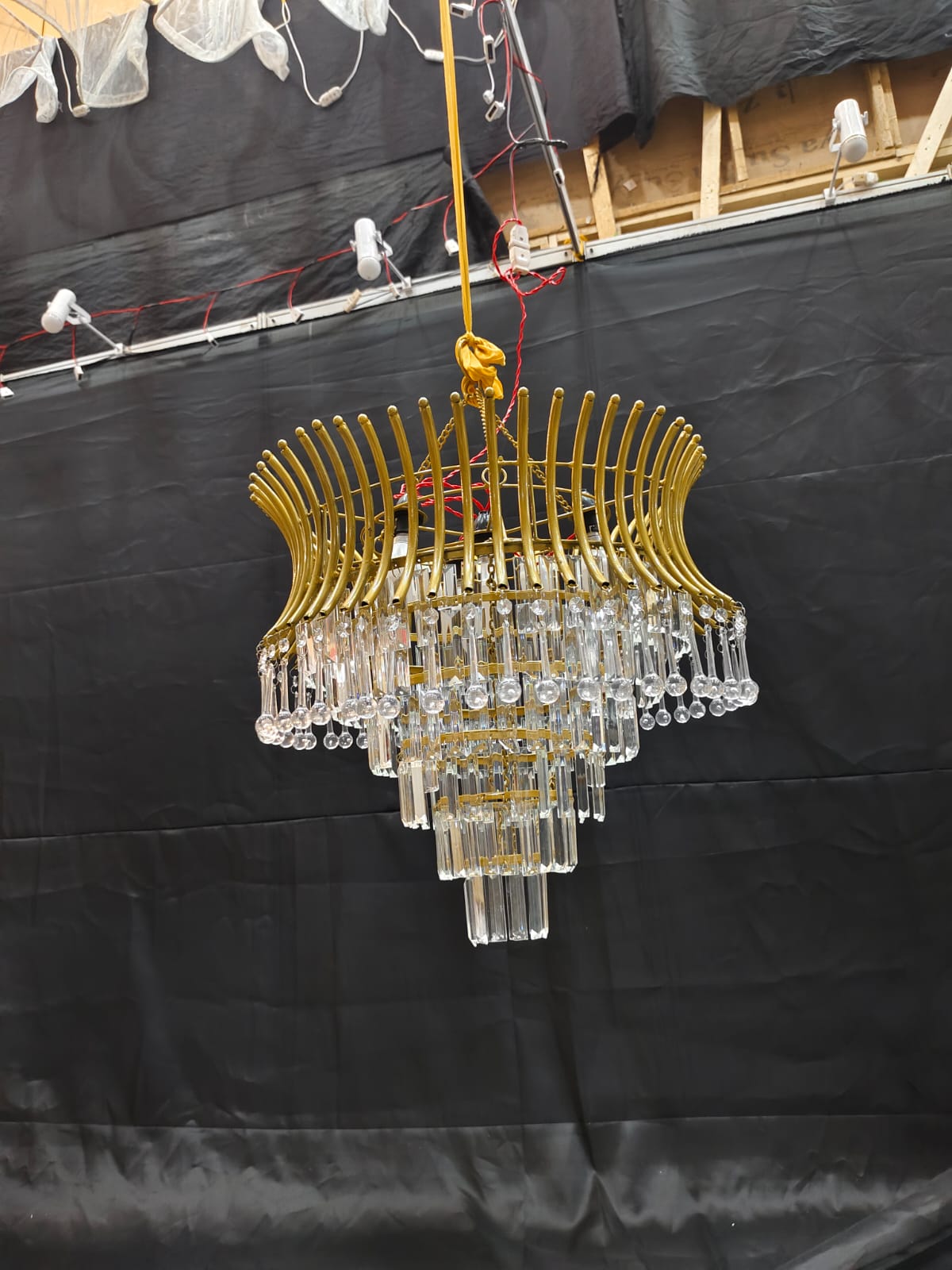 PATRI AND LATTU PENDEL CHANDELIER