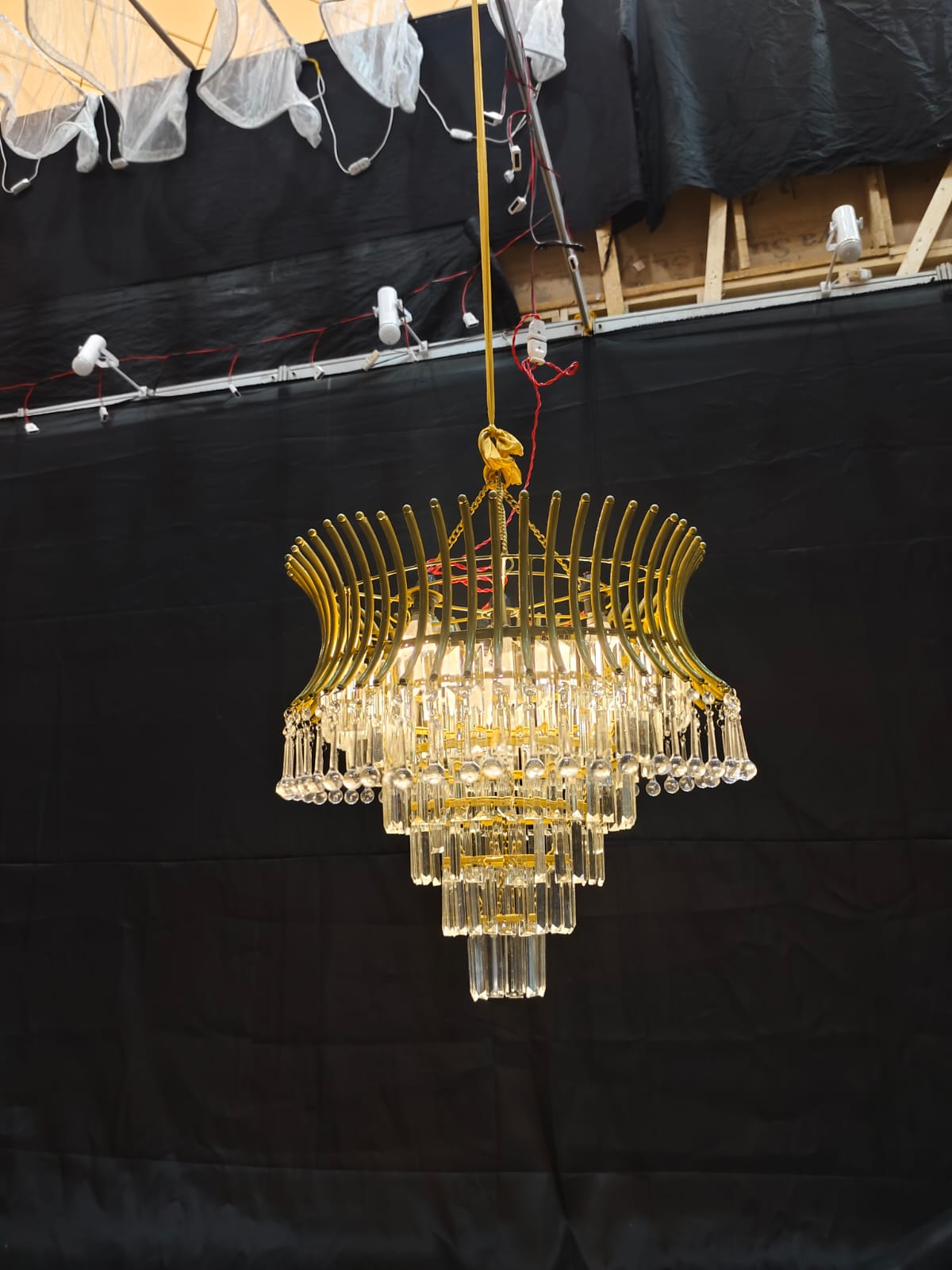 PATRI AND LATTU PENDEL CHANDELIER