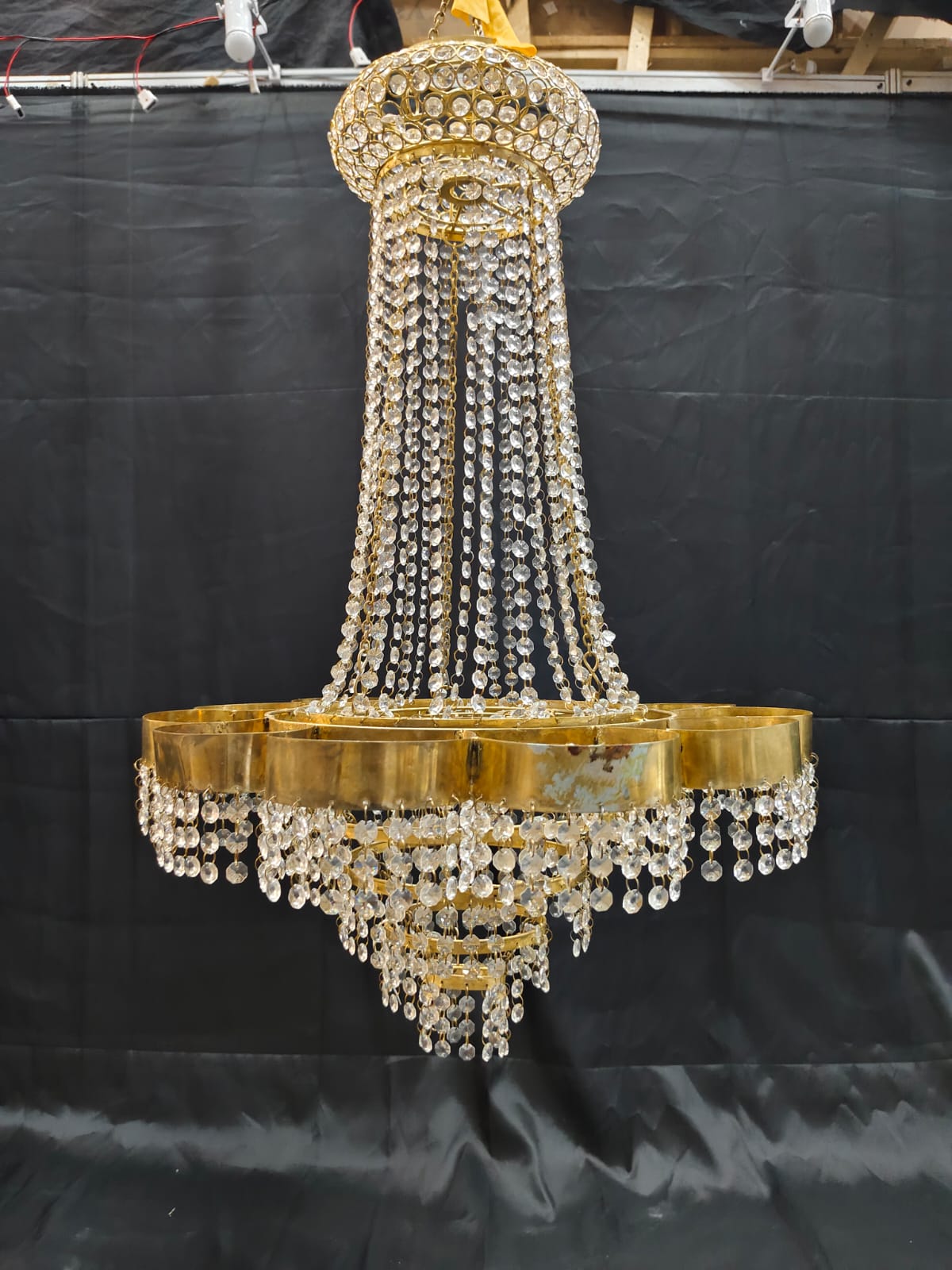 CRISTAL CHANDELIER